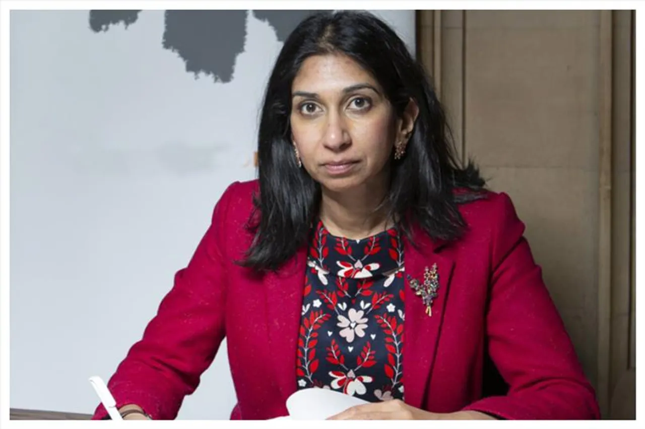 স্বরাষ্ট্র সচিব হিসাবে সুয়েলা ব্র্যাভারম্যানের পুনর্নিযুক্তি সমালোচনার মুখে পড়েছে