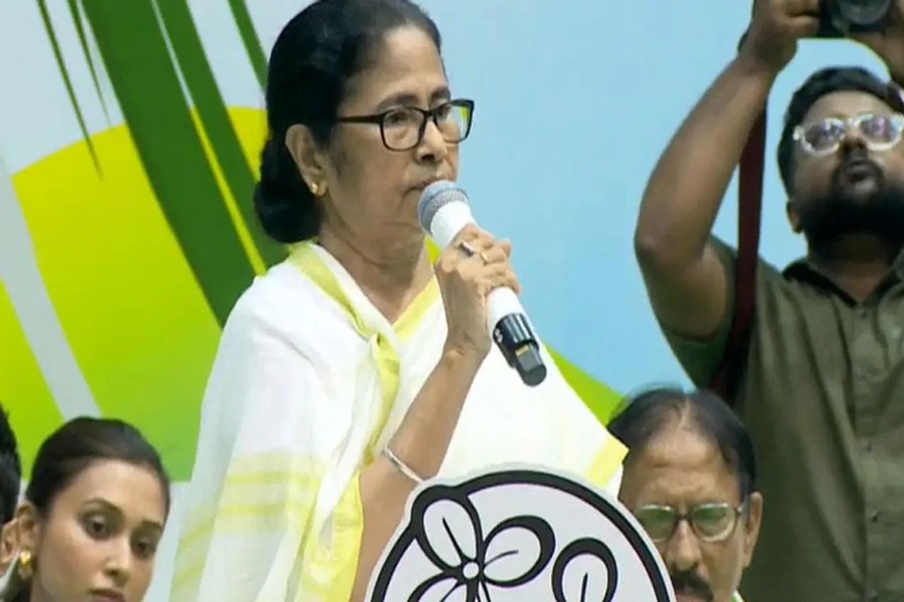 ইডিকে কড়া ভাষায় আক্রমণ করলেন মমতা