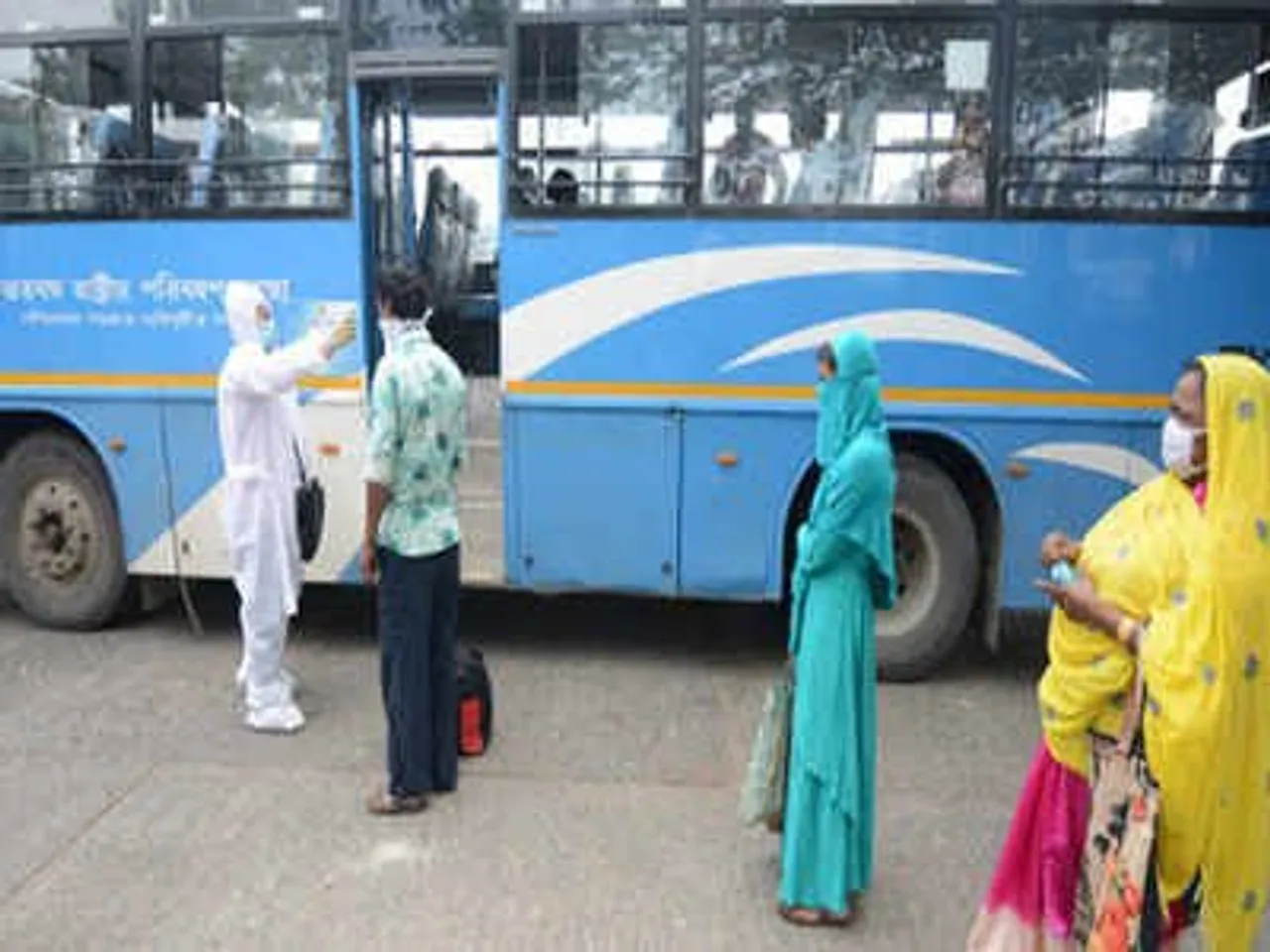 ধর্মতলা থেকে ছাড়ল বেশ কিছু দূরপাল্লার বাস