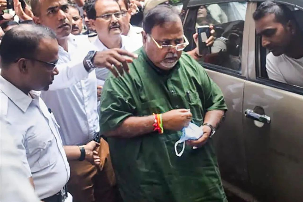 সিবিআইয়ের কাছে হাজিরার নির্দেশ এই ১০ জনকে