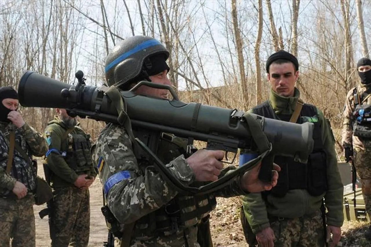 ইউক্রেনে আরও অস্ত্র সরবরাহের প্রতিশ্রুতি জার্মান চ্যান্সেলরের
