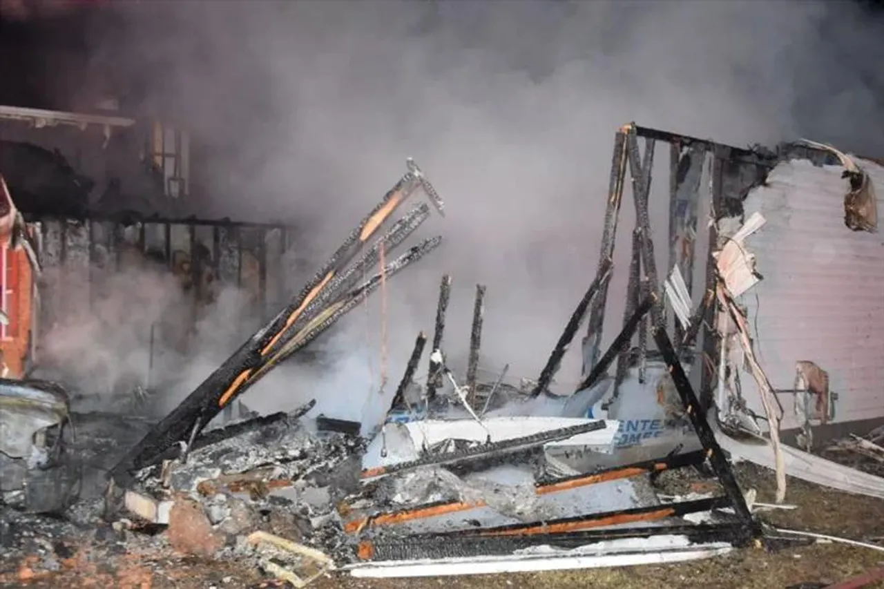 মালগাড়ি লাইনচ্যূত হতেই অসুস্থ হয়ে পড়েন ৫১জন যাত্রী