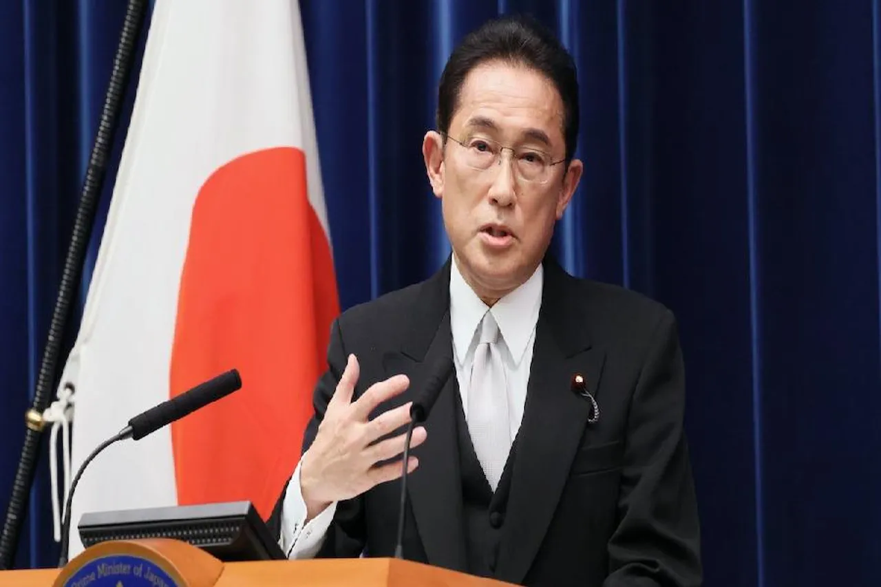 দেশের ক্রমহ্রাসমান জন্মহার মোকাবেলায় জরুরি পদক্ষেপ গ্রহণের চিন্তায় জাপানের প্রধানমন্ত্রী