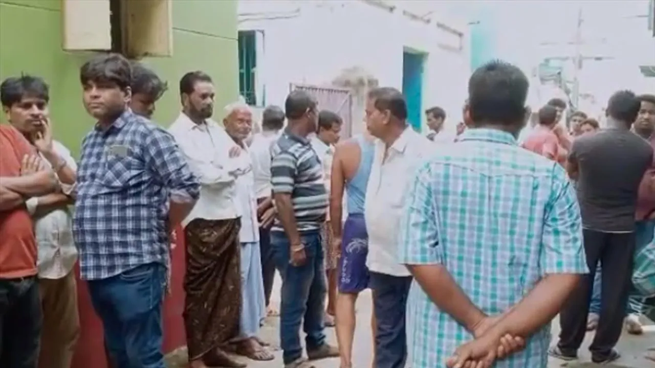 তৃণমূল নেতার রহস্য মৃত্যু ঘিরে চাঞ্চল্য এলাকায়