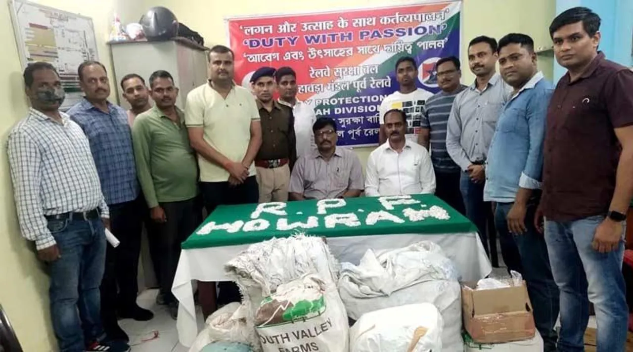 হাওড়া স্টেশনে মিলল ৪০০ কিলো রুপো