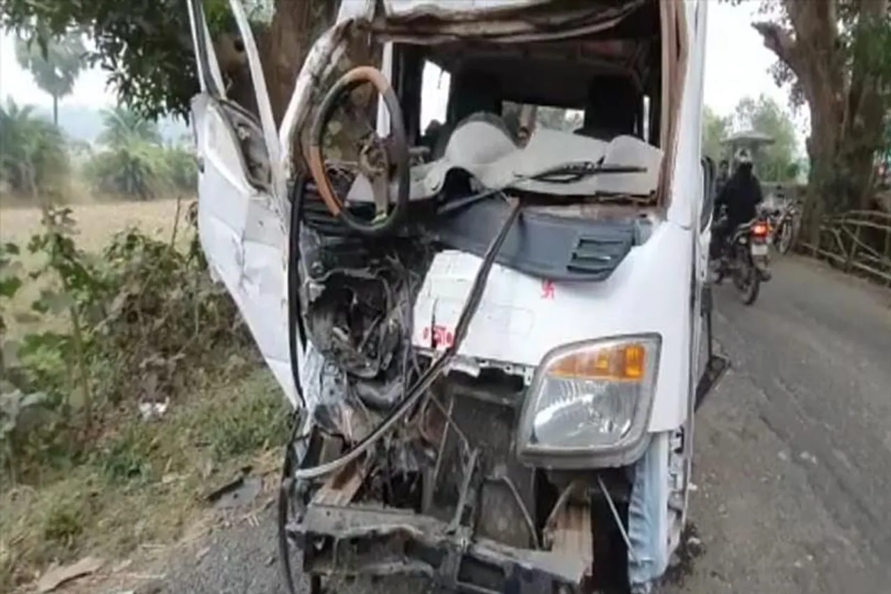 মেদিনীপুরে ফের ভয়াবহ পথ দুর্ঘটনা, মৃত ১