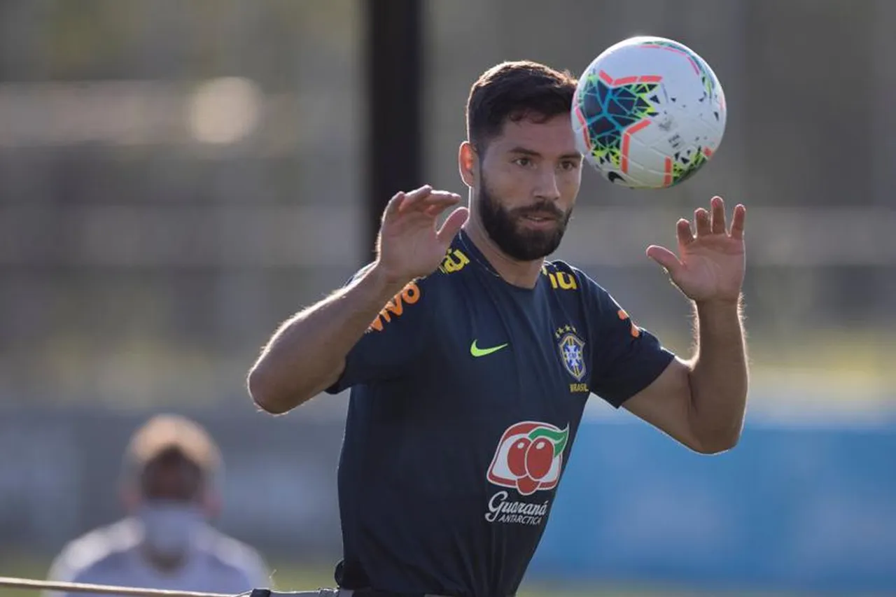 কোপায় আর ফেলিপেকে পাচ্ছে না ব্রাজিল