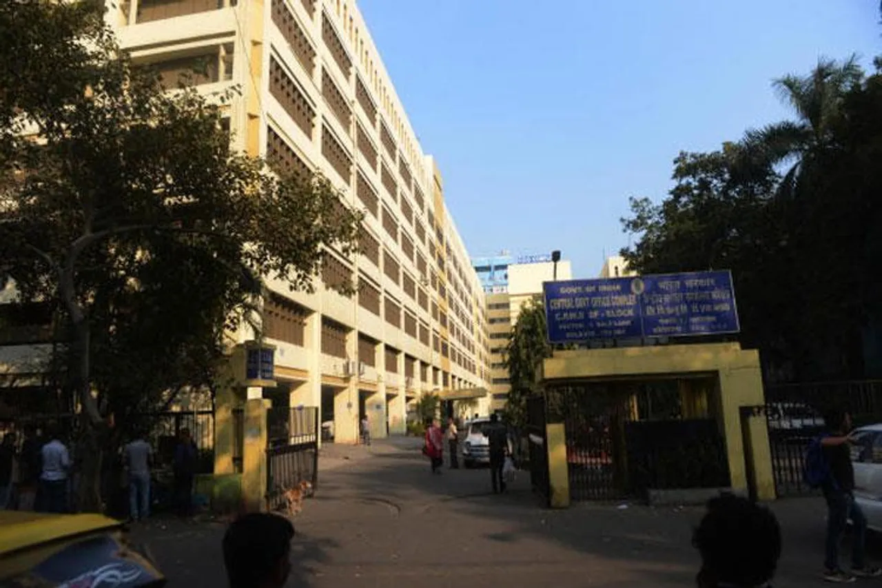 সিজিও কমপ্লেক্সে ঢুকলেন মেনকা গম্ভীর