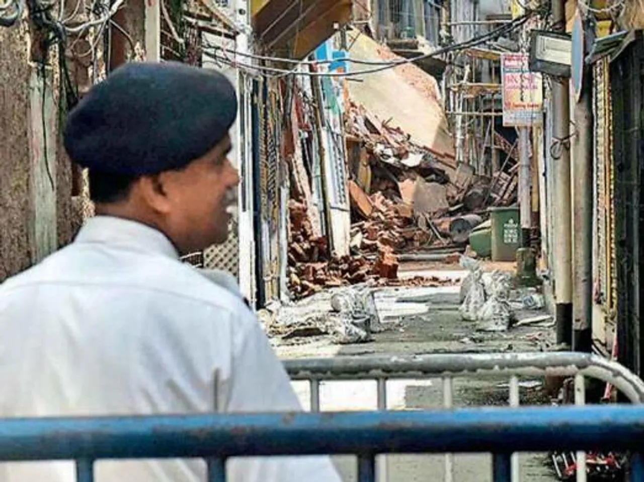 মেট্রো বিপর্যয়ের জের, আজ আরও কয়েকটি বাড়ি খালি করার সম্ভাবনা