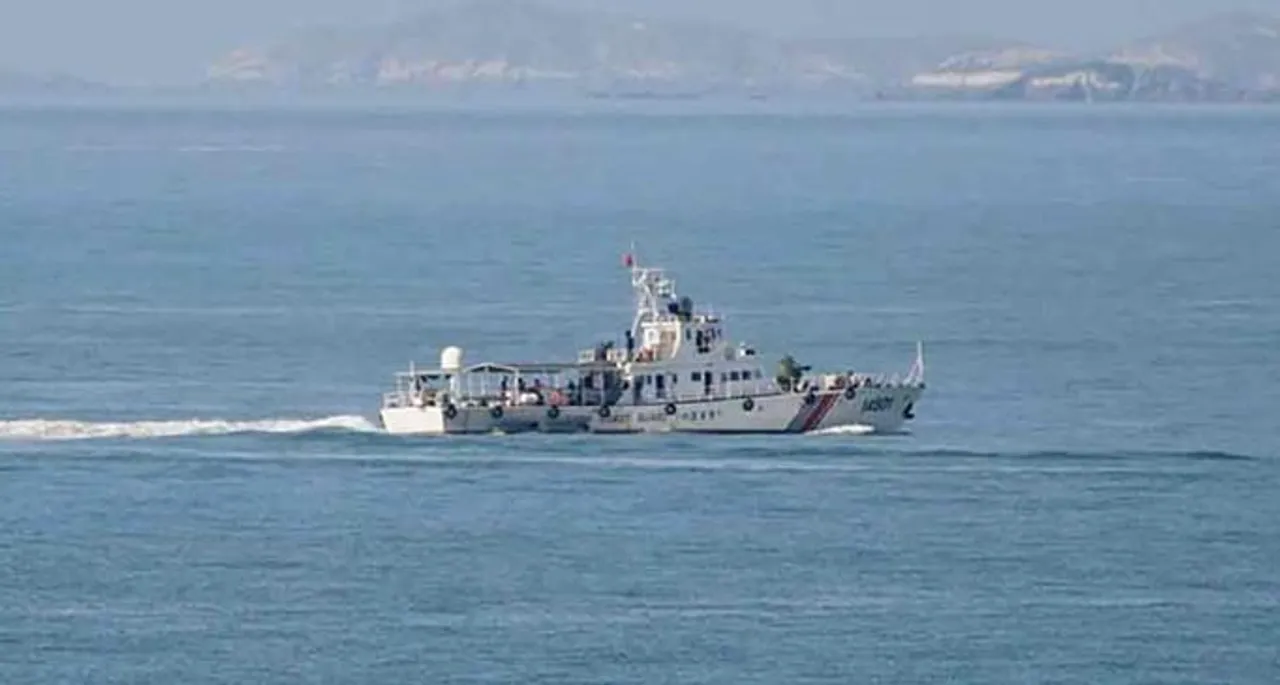 চিনা জাহাজের নোঙর করা পিছিয়ে দিল শ্রীলঙ্কা! বৈঠক চায় বেজিং