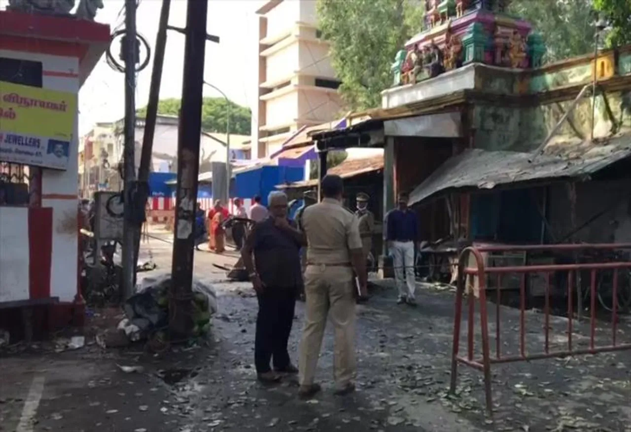 গাড়িতে এলপিজি সিলিন্ডার বিস্ফোরিত হয়ে একজন নিহত