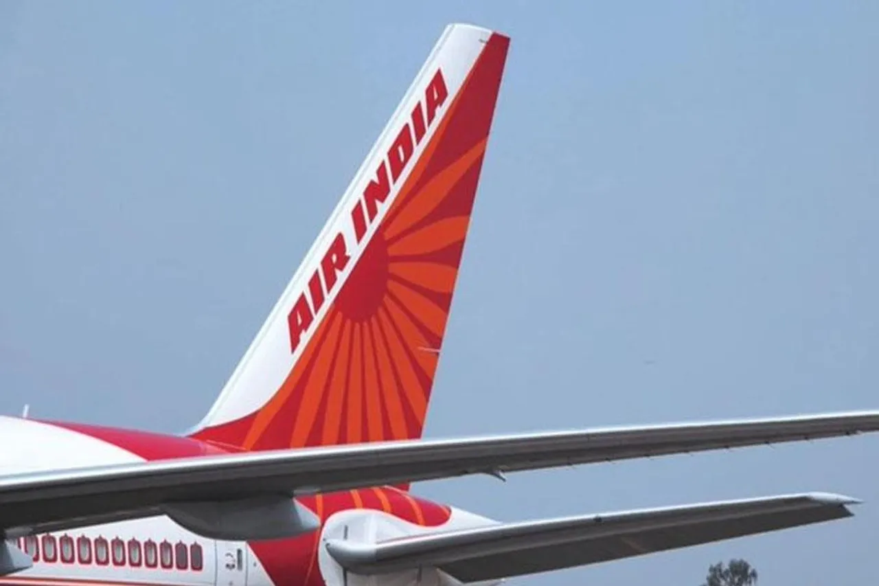 এয়ার ইন্ডিয়ার বিমানে আগুন আতঙ্ক, দেখুন ভিডিও