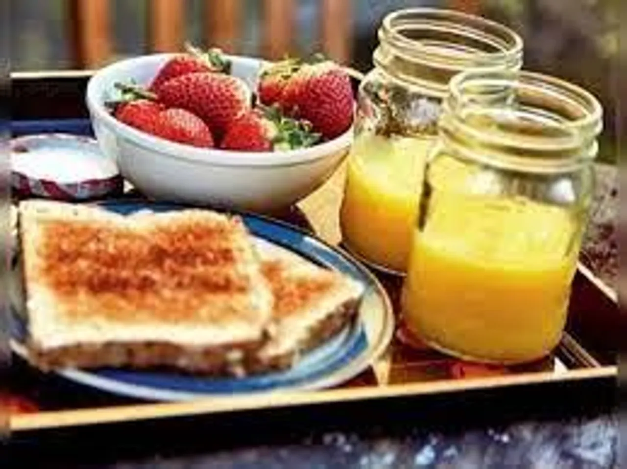 ব্রেকফাস্ট না করলেই বাড়বে ওজন