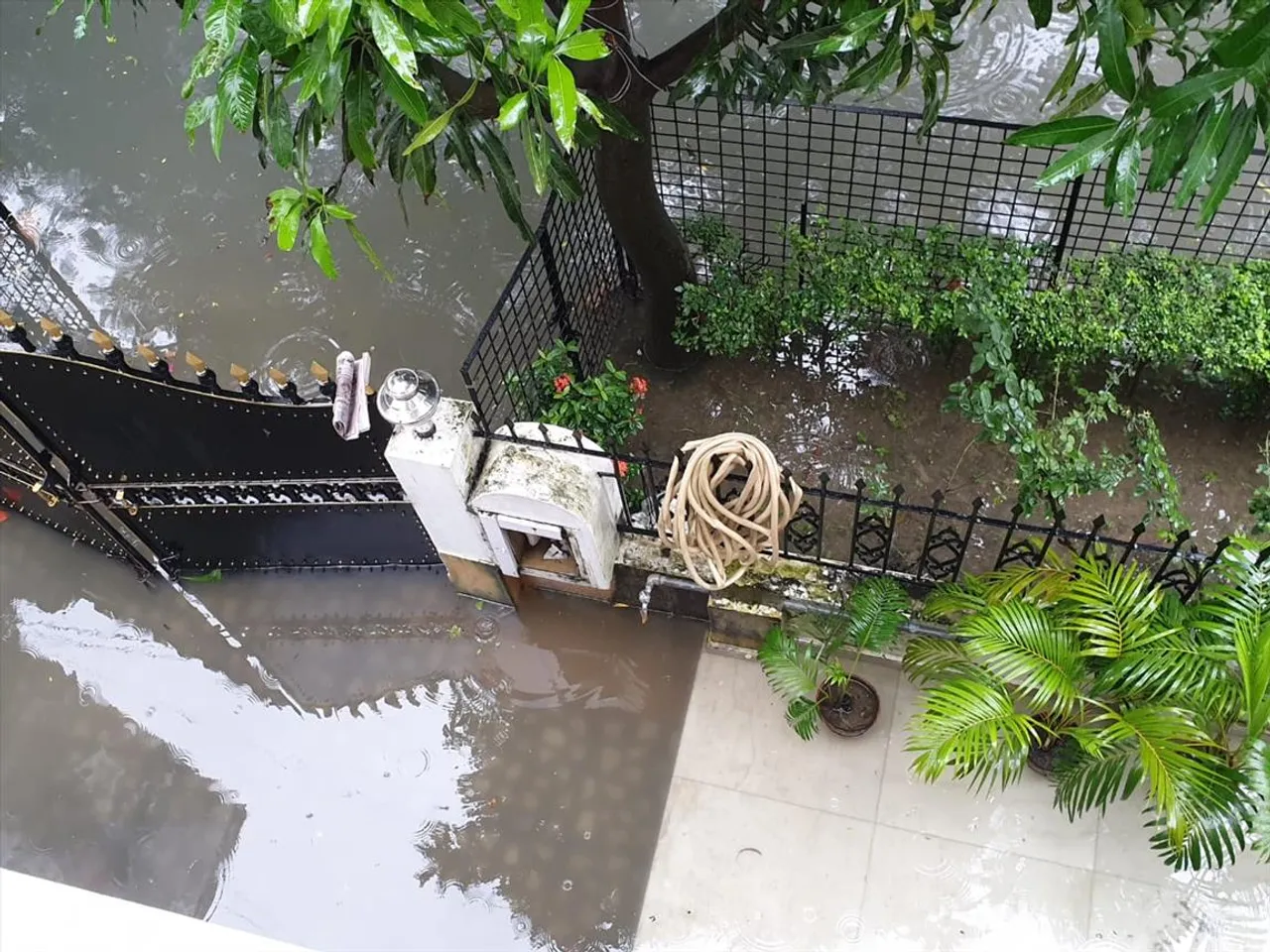 বানভাসি কলকাতা