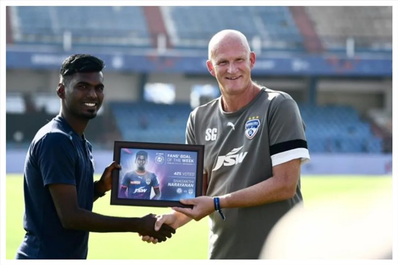 সমর্থকদের বিচারে বিশেষ সম্মান পেলেন তরুণ ভারতীয় স্ট্রাইকার