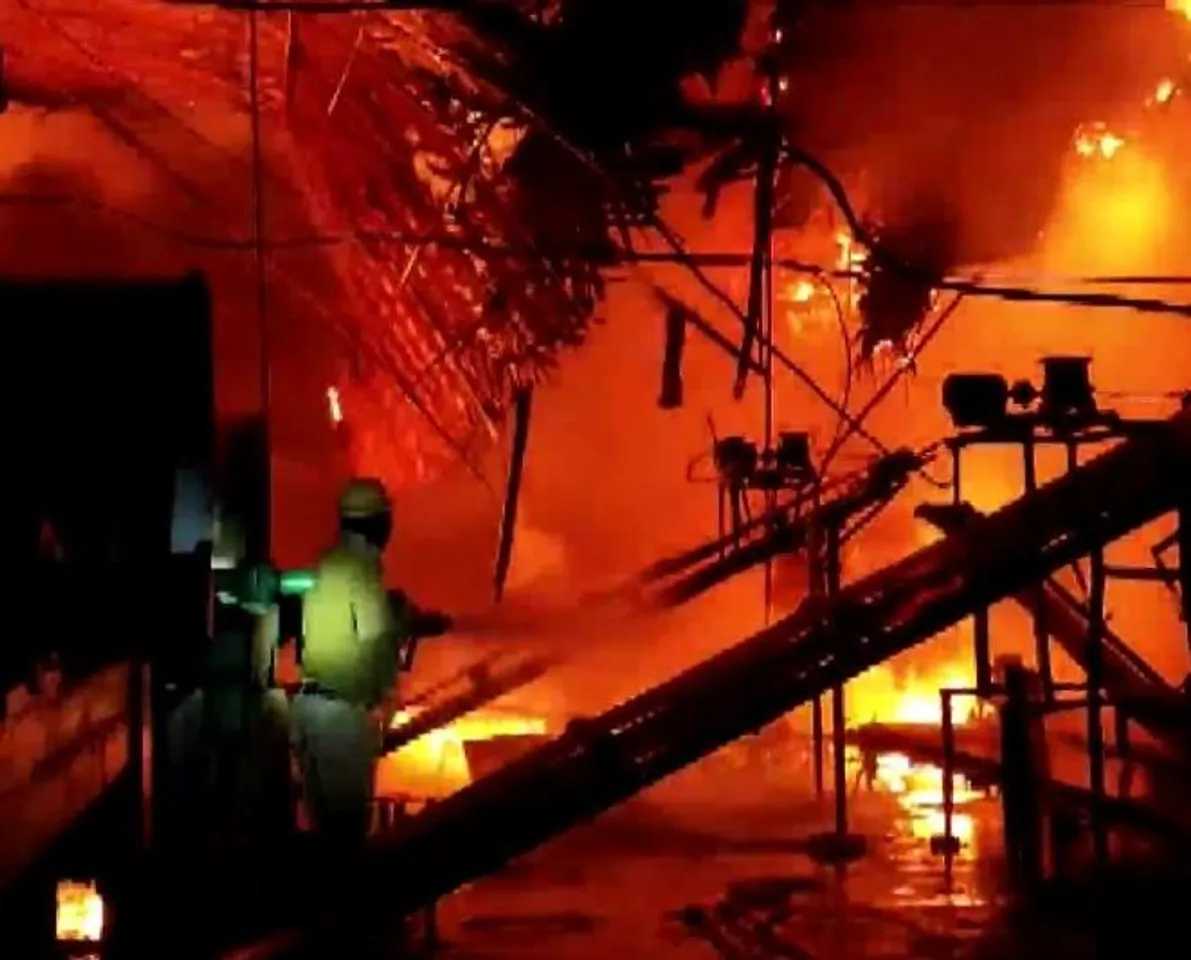 নকশালবাড়ির রথখোলা এলাকায় ভয়াবহ আগুন