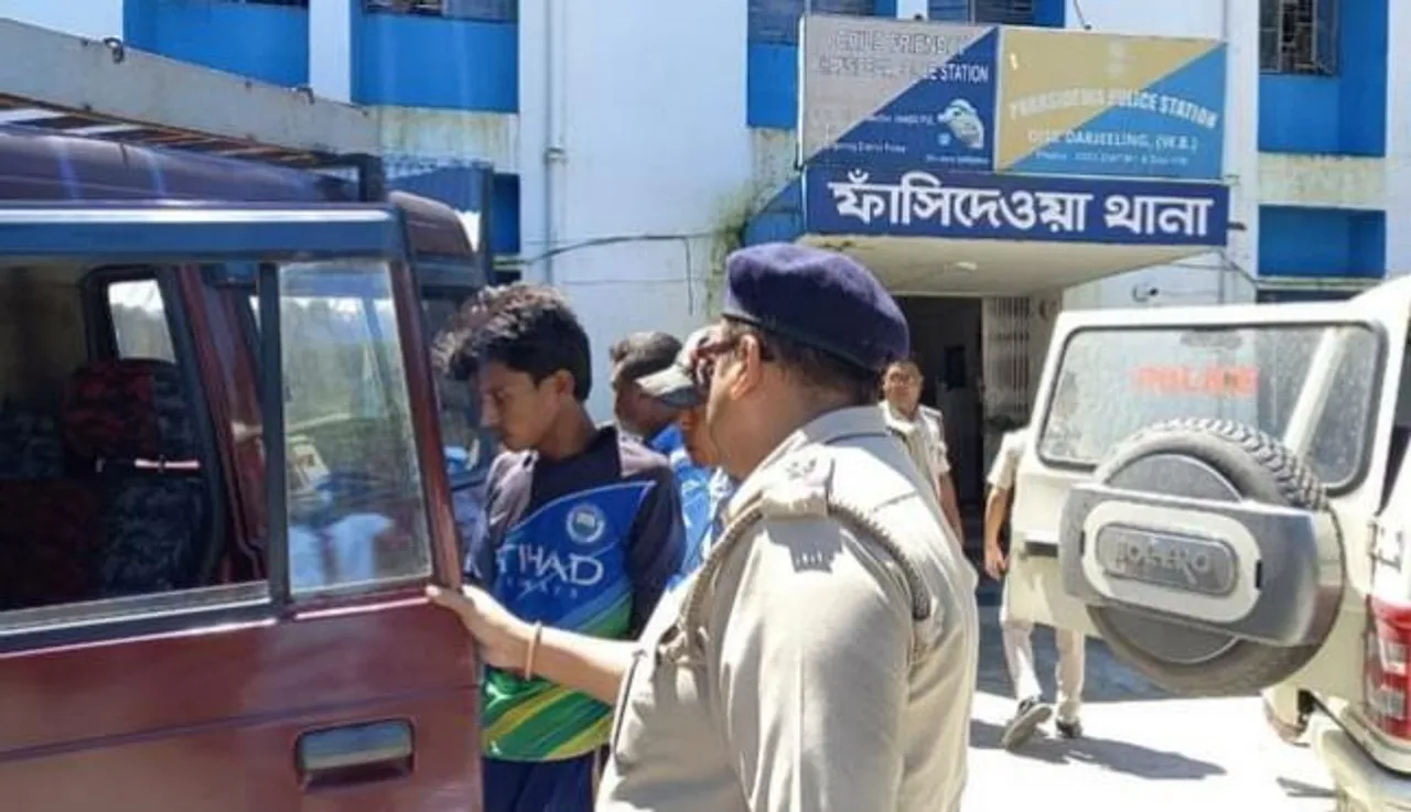 গরু পাচার করতে এসে ধরা পড়ল বাংলাদেশের যুবক