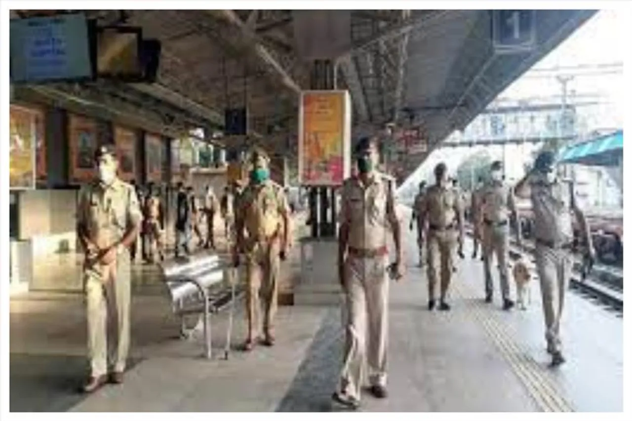 হোলির জন্য লখনউ স্টেশনে জোরদার নিরাপত্তা