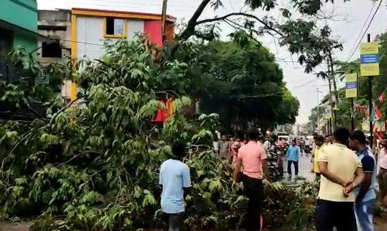 ঝাড়গ্রামে কালবৈশাখী