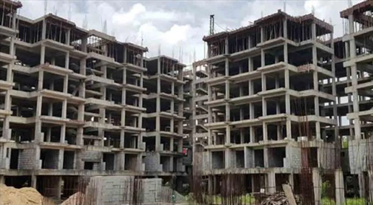 আবাসনেও এবারে দামের ছেঁকা!