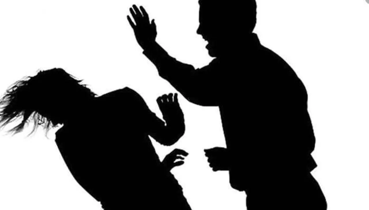 গড়িয়াহাটে ৫২ বছরের মহিলাকে মারধরের অভিযোগ