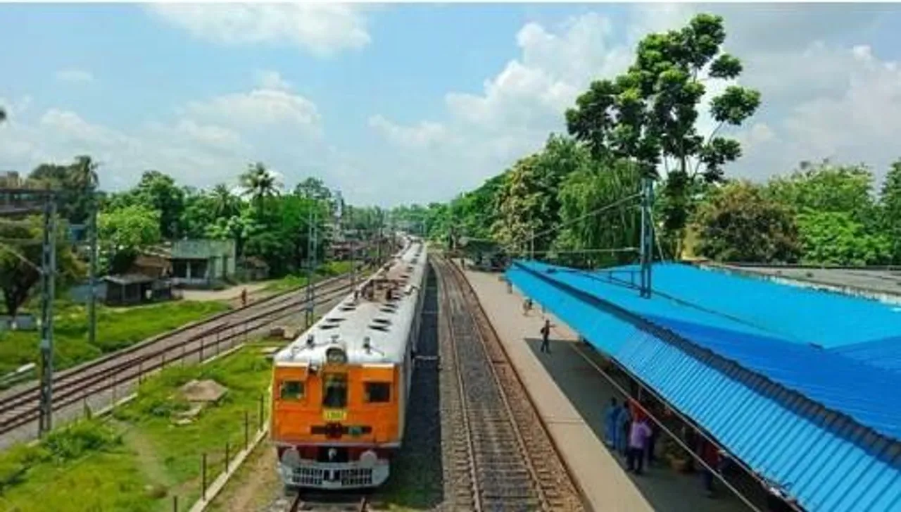 উলুবেড়িয়ায় দুর্ঘটনা, ট্রেনের ধাক্কায় মৃত ৩ কিশোর