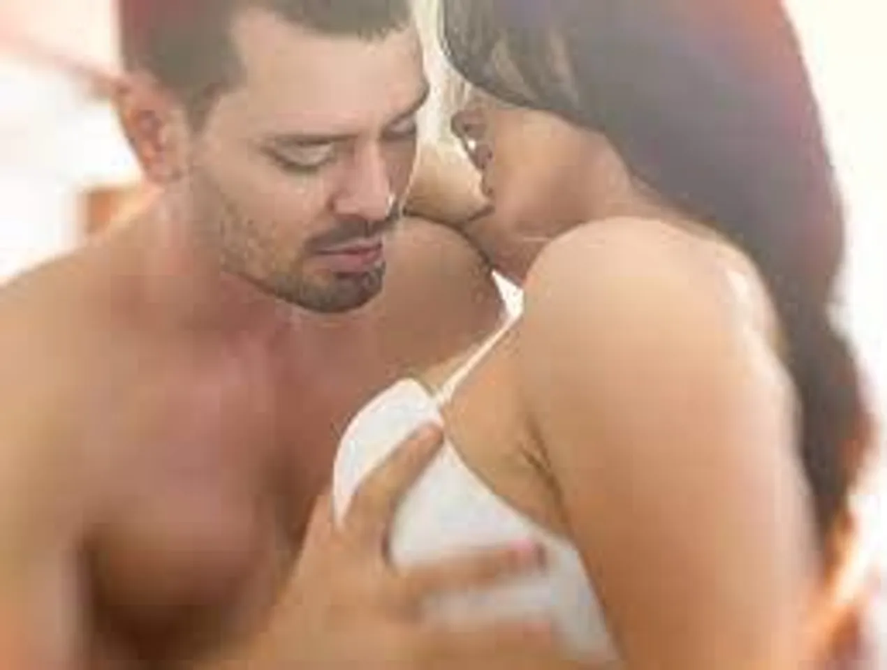 ক্লিটোরিস উত্তেজিত করুন