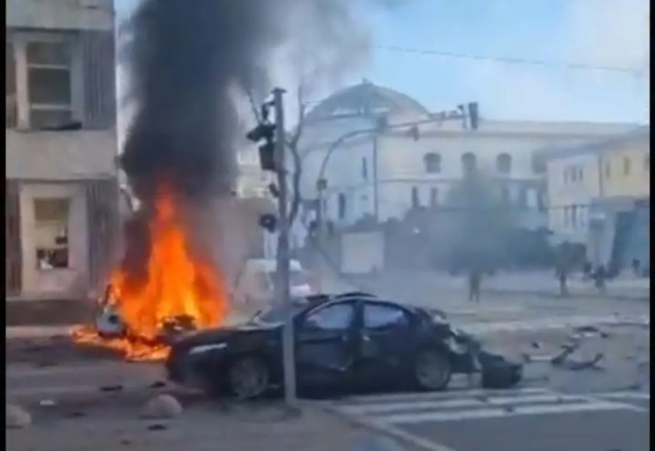 রাশিয়া-ইউক্রেন যুদ্ধ:প্রকাশ্যে এলো রকেট হামলার ভিডিও