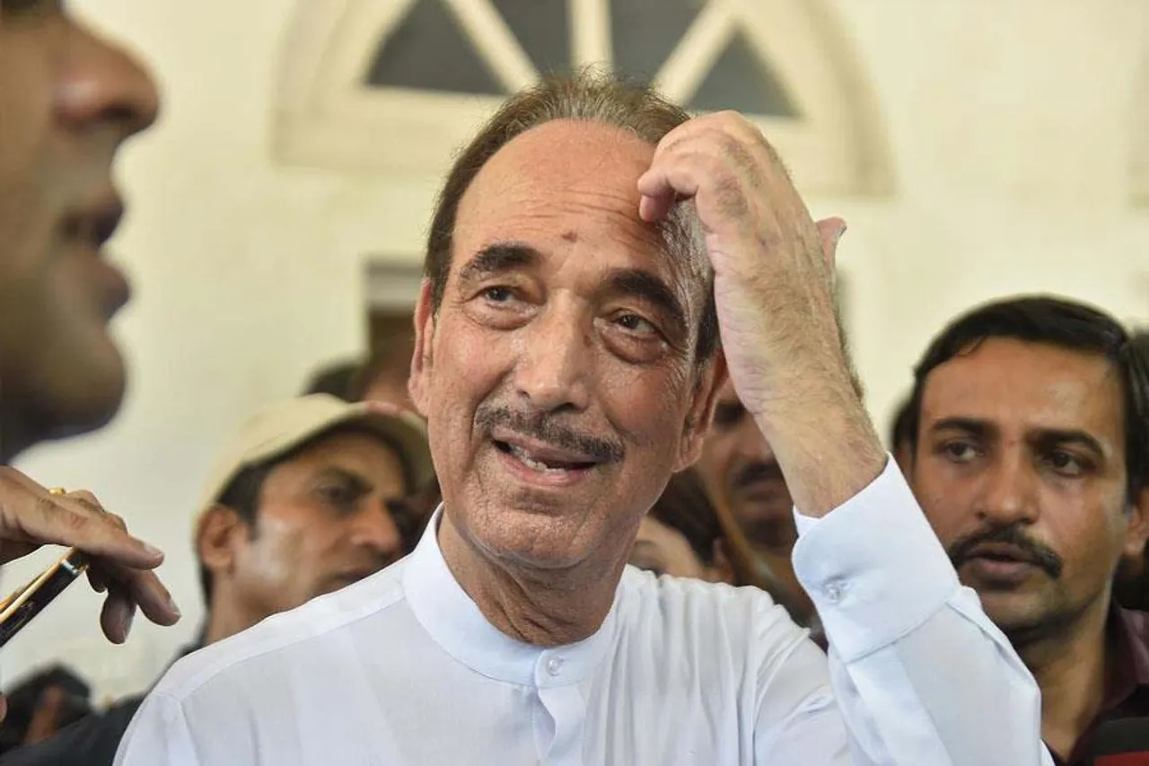 আজাদের সমর্থনে কংগ্রেস ছাড়লেন ৬৪ জন নেতা