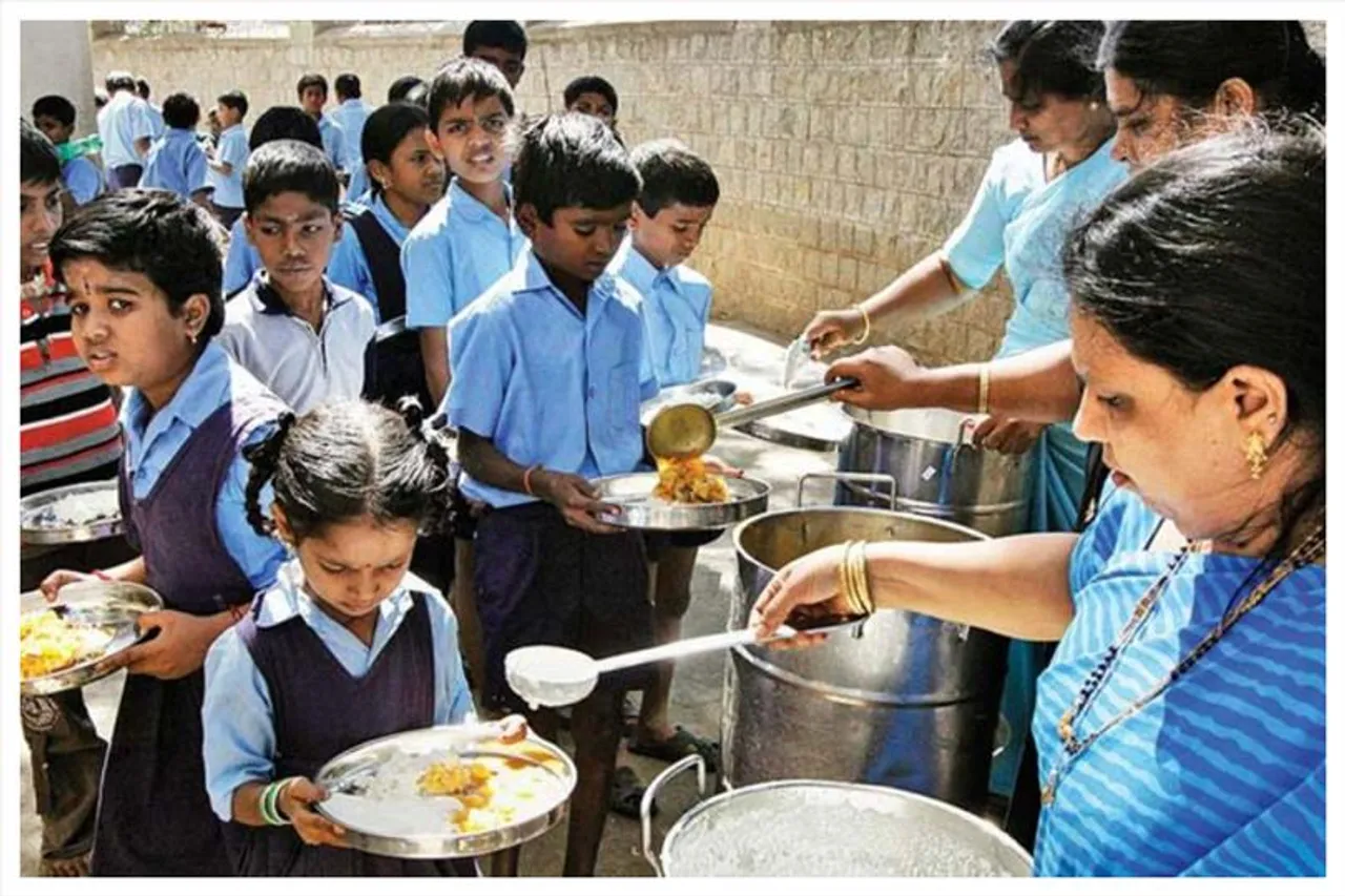 মিড ডে মিলের তদন্তে রাজ্যে আসছে কেন্দ্রীয় দল