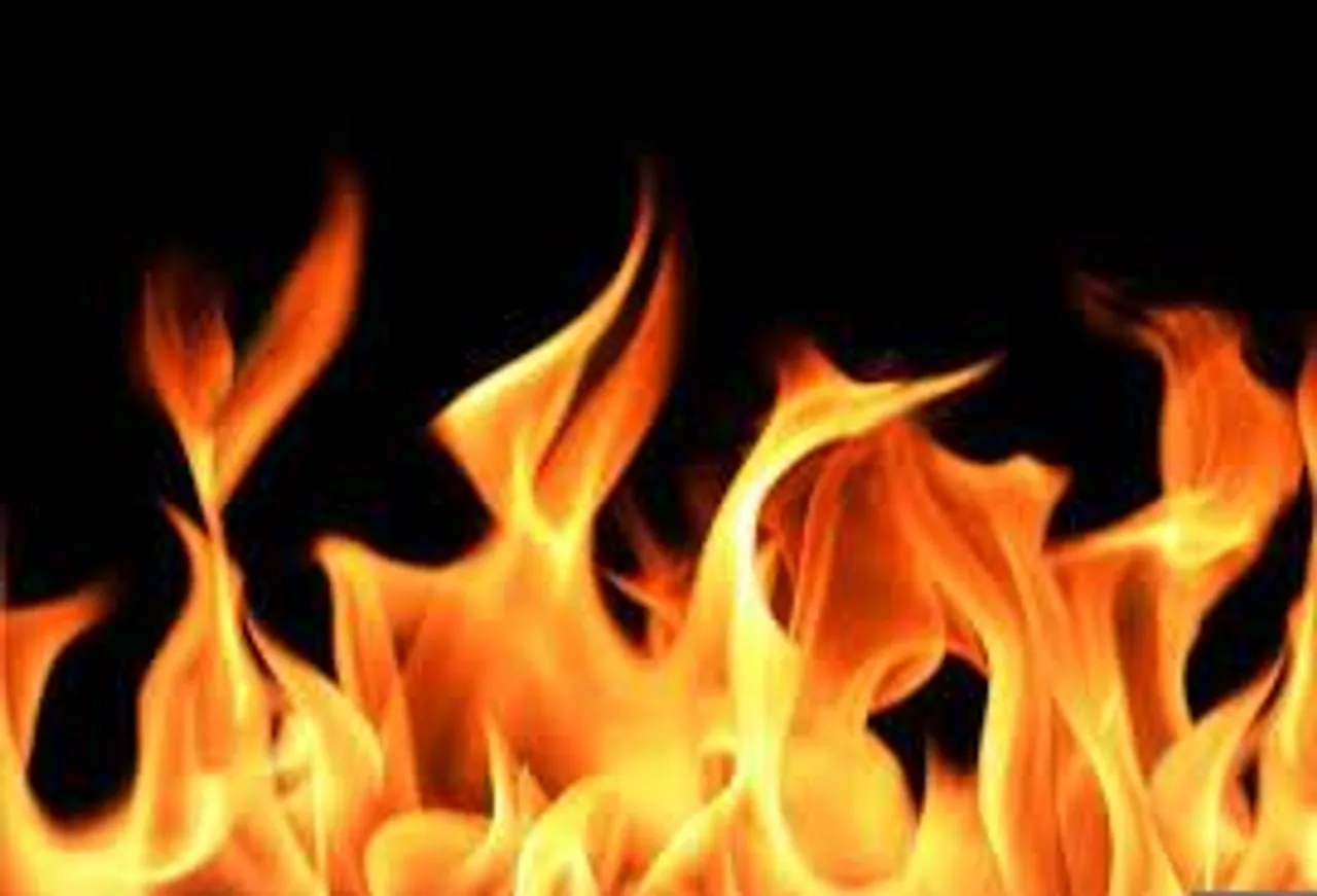 শিলিগুড়ির রেস্তোরাঁয় আগুন!