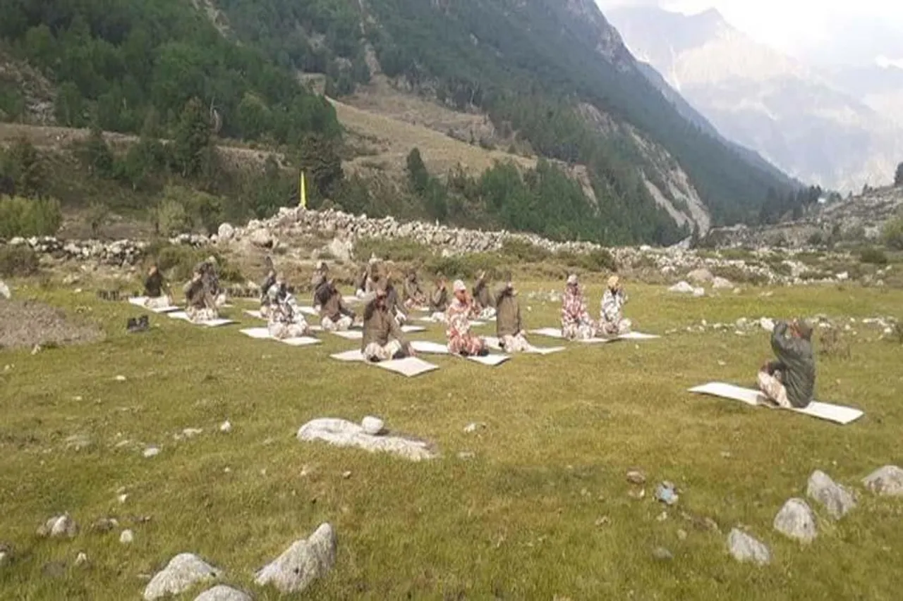 আসন্ন যোগা দিবস উপলক্ষে বিশেষ উদ্যোগ ইন্দো-তিব্বত বর্ডার পুলিশের