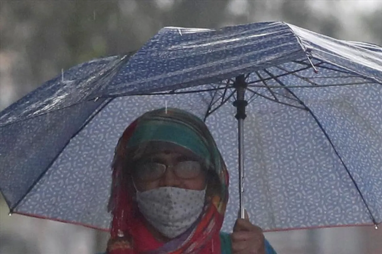 ভারী বৃষ্টিপাতের সম্ভাবনা