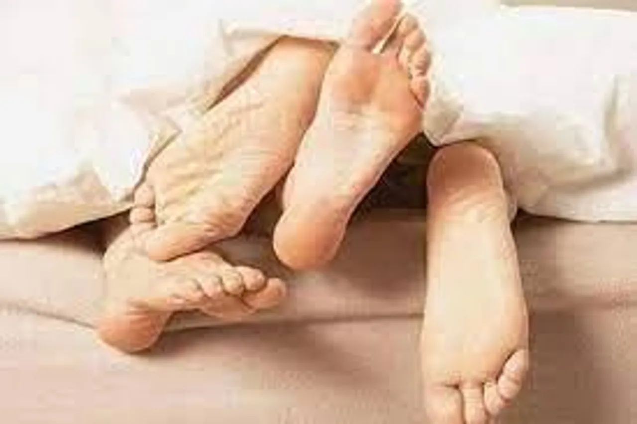 যৌন সম্পর্কে তৃপ্তি থাকলে বোঝার উপায় কী কী?