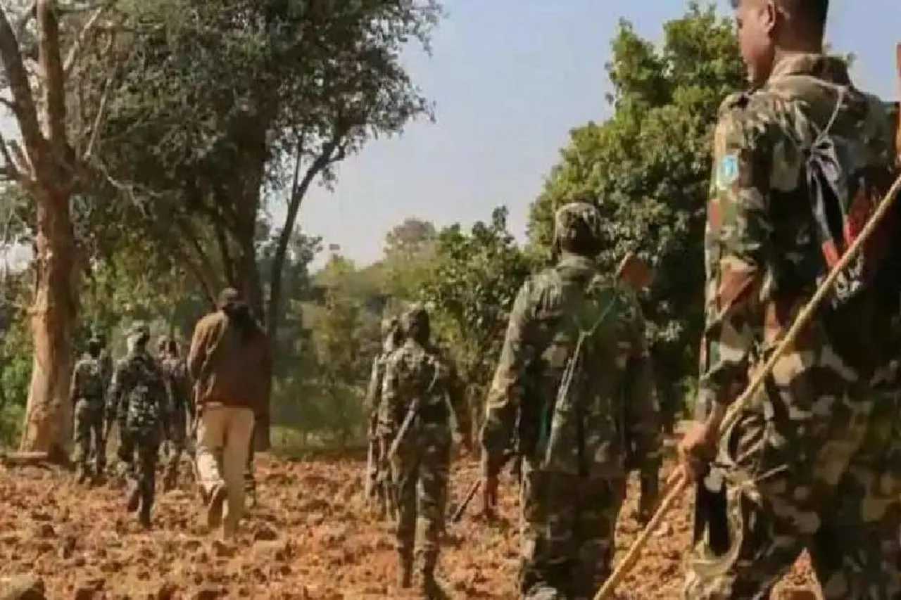 পুলিশ ও নকশালদের একাধিক এনকাউন্টার