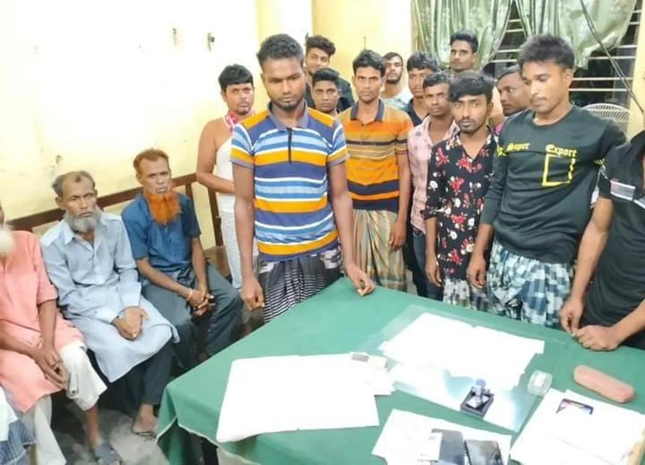 আটক ১৬ জন বাংলাদেশী