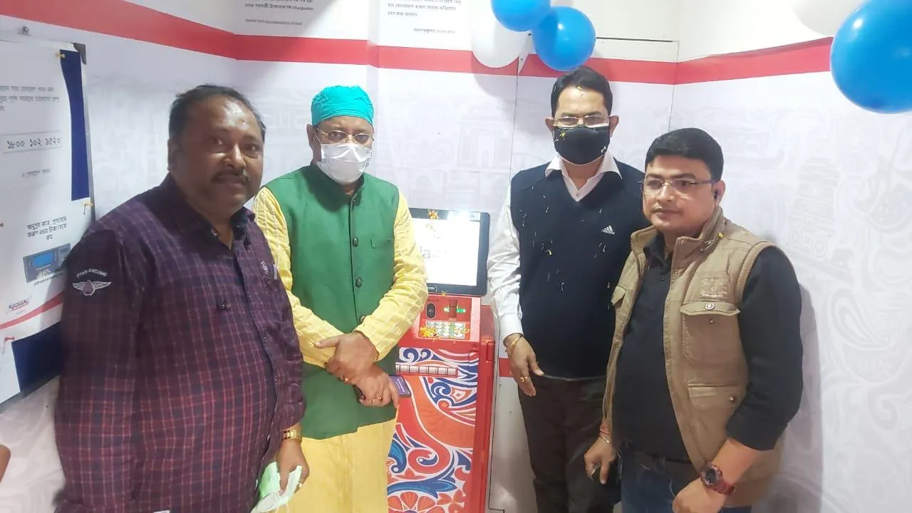 একসঙ্গে চারটি এটিএমের উদ্ধোধন করলেন মন্ত্রী হুমায়ুন কবীর