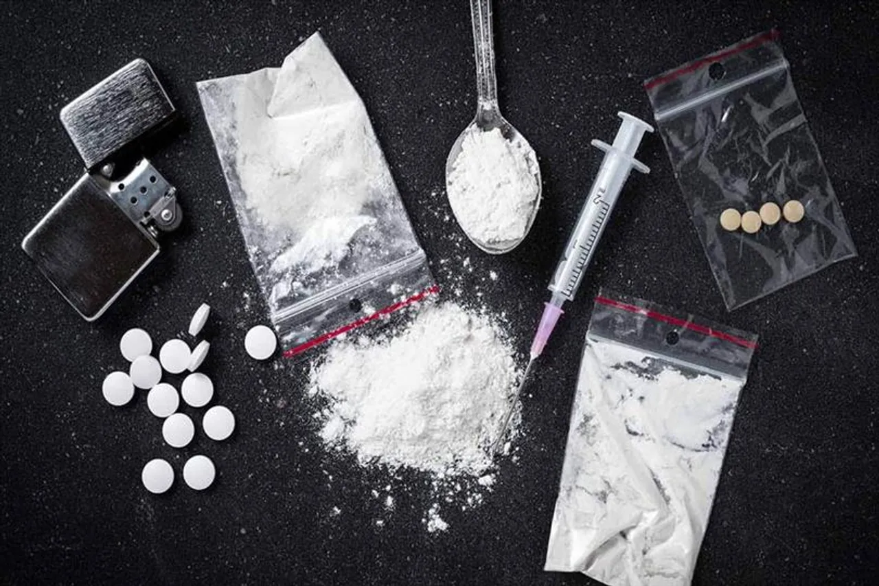 ১.৭ কোটি টাকার মাদক সমেত গ্রেফতার ব্যবসায়ী