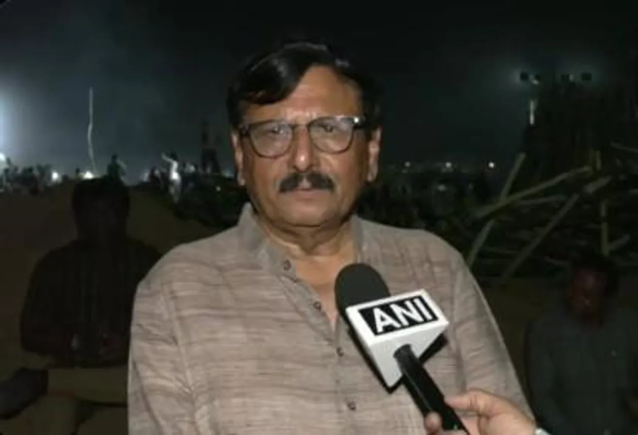 প্রধানমন্ত্রীর সফরের মাঝে মোদী রাজ্যে সেতু ভেঙে মৃত ৬০, নিখোঁজ বহু