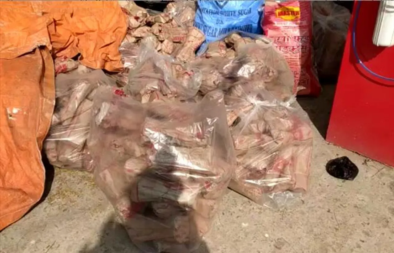 পিক আপ ভ্যান থেকে উদ্ধার প্রচুর পরিমাণ বিস্ফোরক