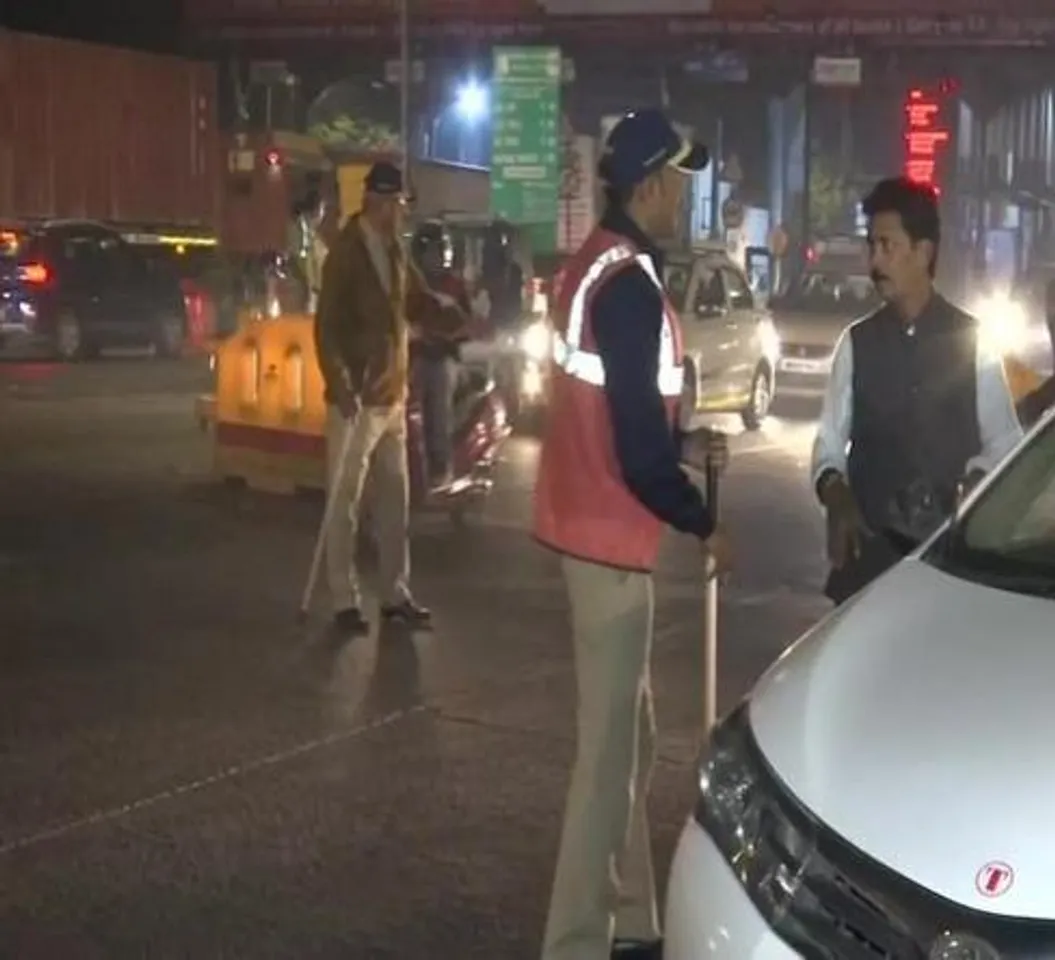 নিউ ইয়ারের আগে কড়া নিরাপত্তায় ঘেরা ইন্ডিয়া গেট চত্বর