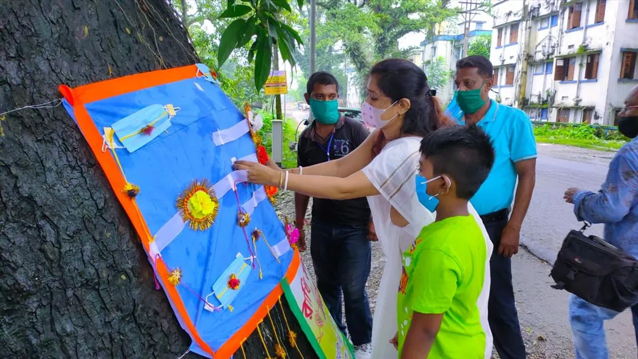 কোচবিহার শহরে সসম্মানে পালিত রাখি বন্ধন উৎসব