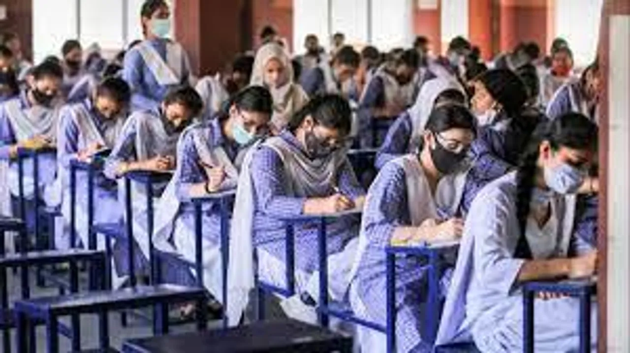 উচ্চমাধ্যমিক পরীক্ষার্থীর জন্য চলবে বাড়তি বাস