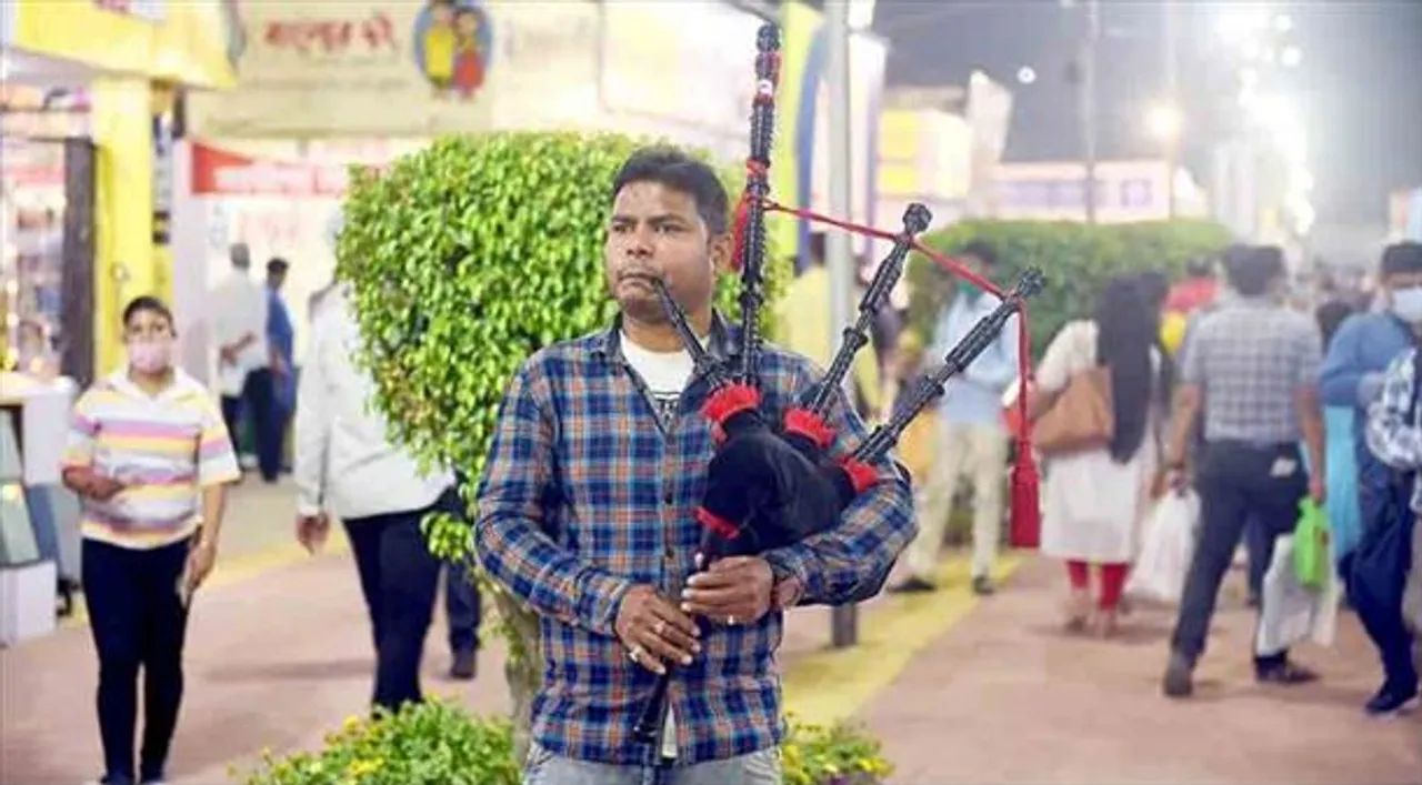 বইমেলা! চিন্তা চড়া ট্রেড লাইসেন্স ফি