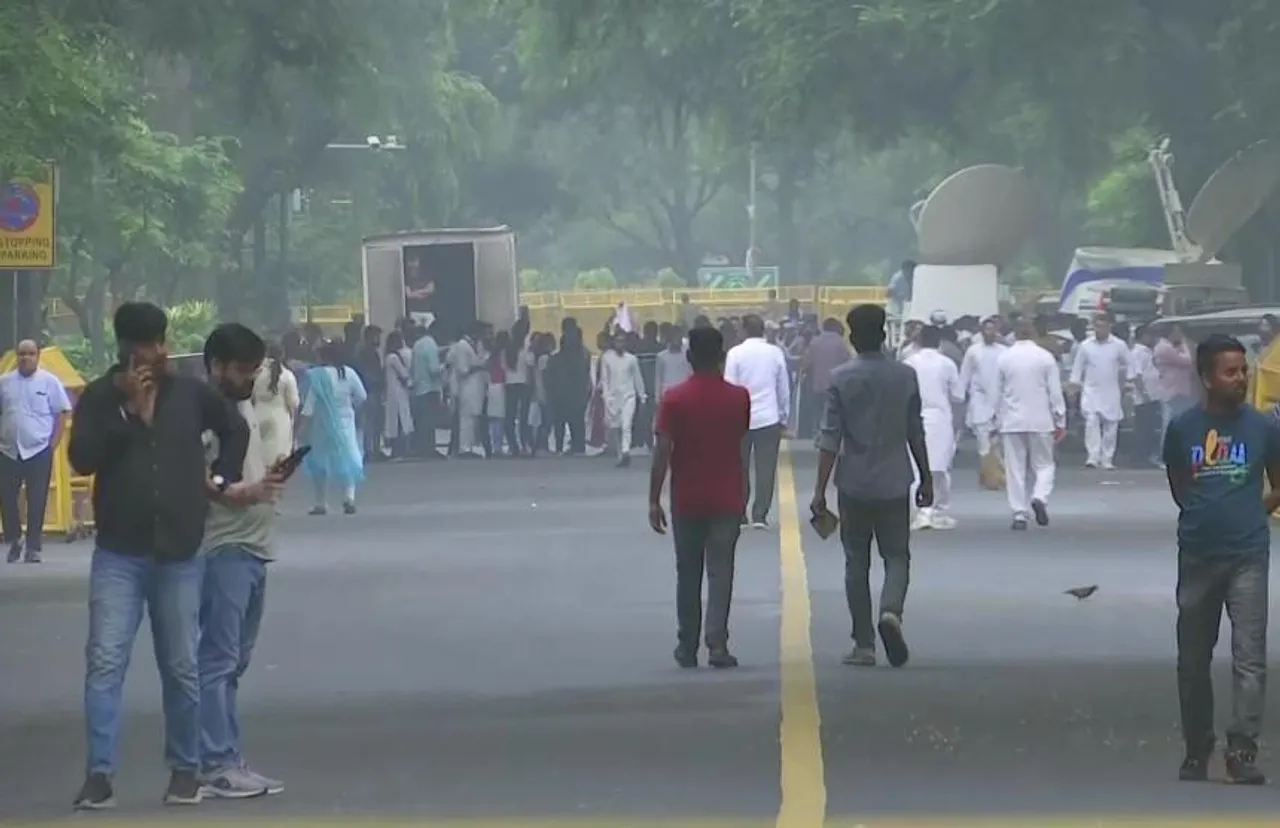 বেকারত্ব ও মুদ্রাস্ফীতির প্রতিবাদে দেশজুড়ে বিক্ষোভ শুরু কংগ্রেসের