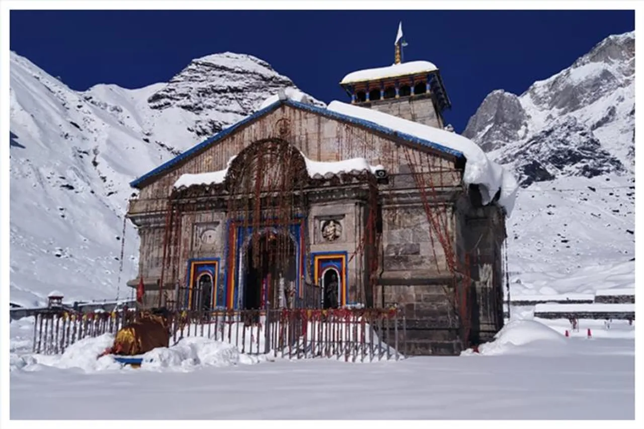 অক্টোবরের শুরু থেকেই তুষারাবৃত উত্তরাখণ্ড