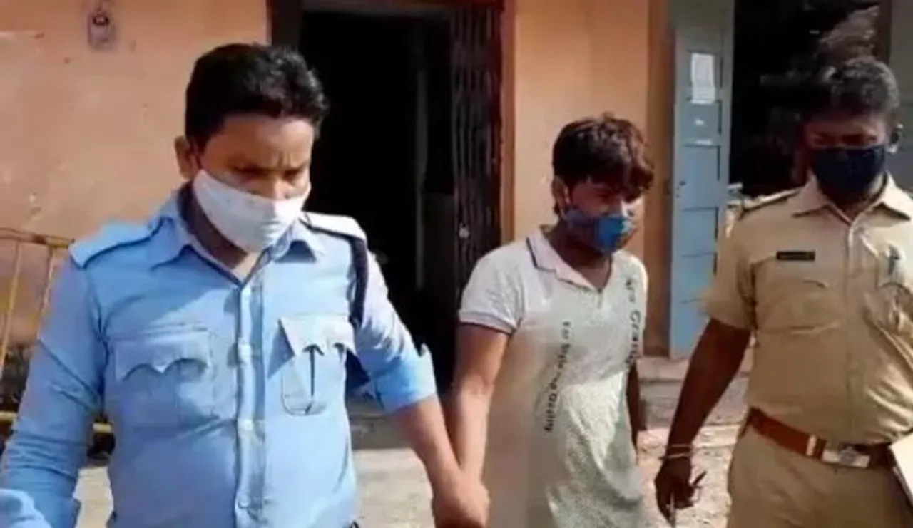 অভিনব প্রতারণা