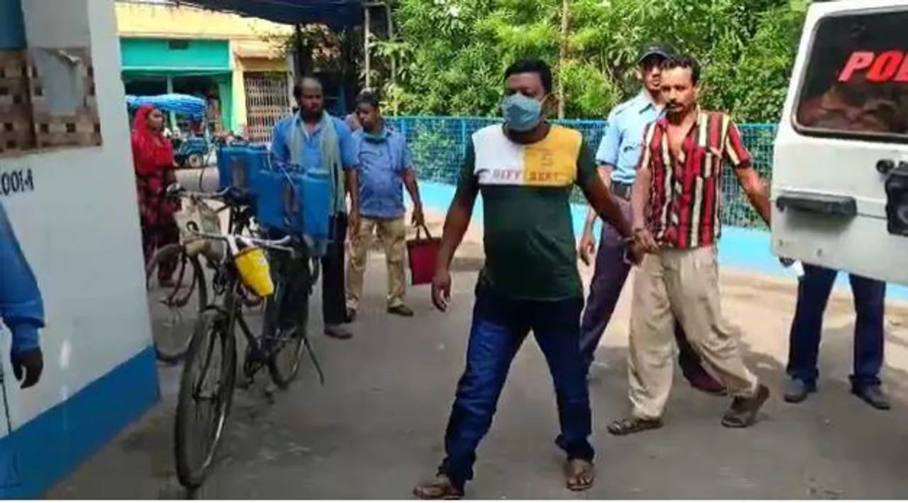 চুরি হয়ে যাওয়া ছয়টি মোটরবাইক সহ গ্রেফতার যুবক