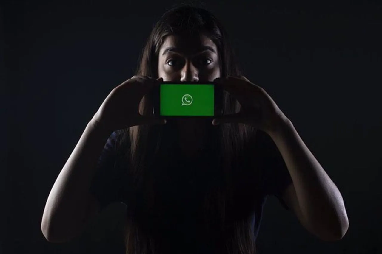৫০ কোটি হোয়াটসঅ্যাপ ব্যবহারকারীর তথ্য ফাঁস!