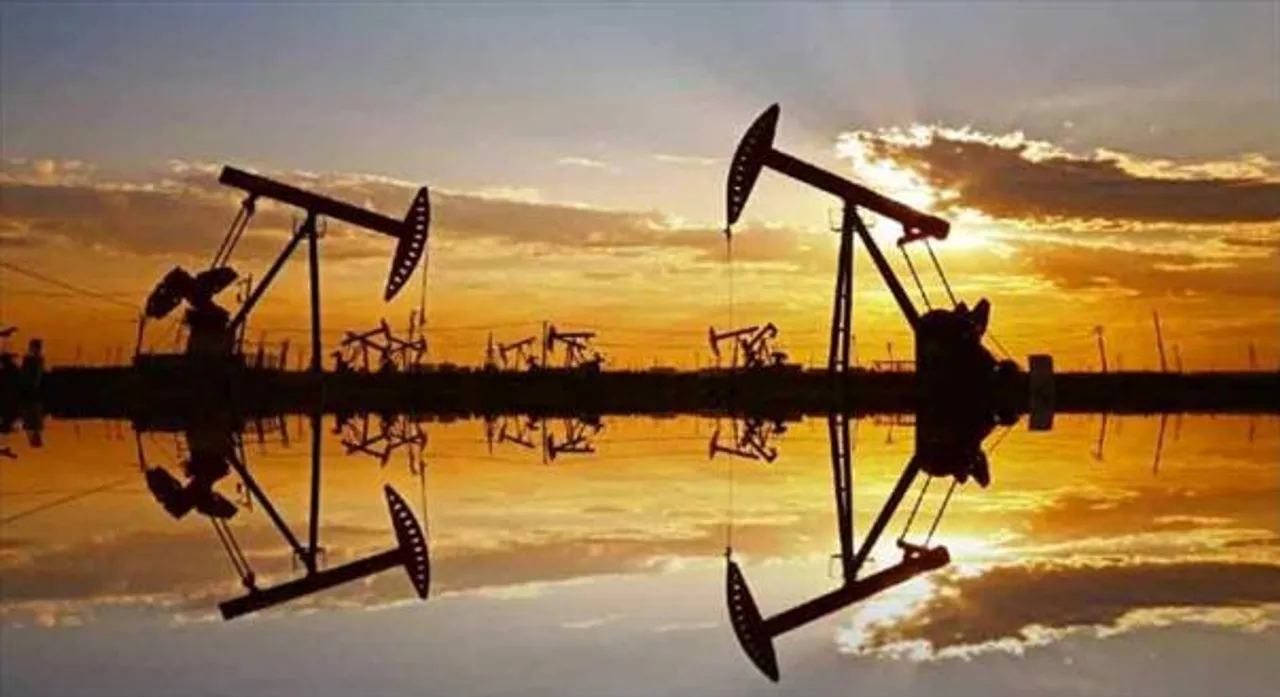 রাশিয়া থেকে কম দামে তেল কেনার হিড়িক